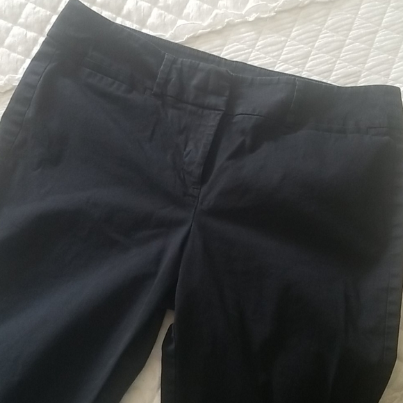 Women's black Ann Taylor Factory cropped pant - Picture 2 of 3
